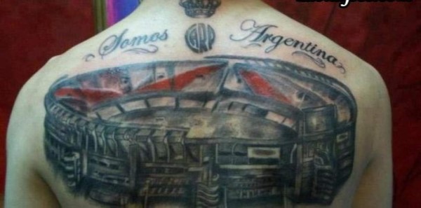 ¡Pasión en la piel! Los tatuajes más increíbles de aficionados al fútbol