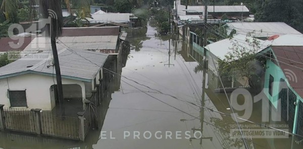 Durísimas imágenes: así lucen La Lima y Choloma devastadas por las lluvias que dejó Iota en Honduras