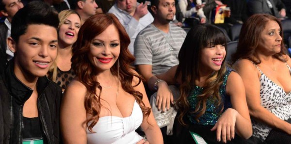 Ella es Melissa Guzmán, el sexy consuelo de Miguel Cotto tras caer ante Canelo Álvarez