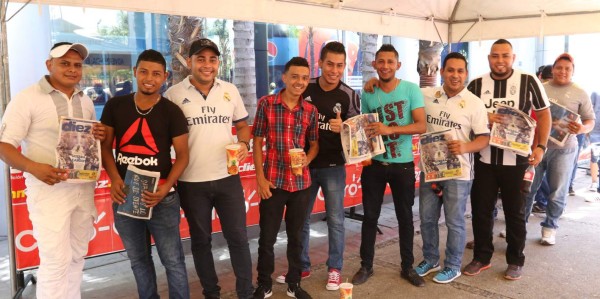 ¡Ambientazo en el Estadio Virtual Diez en la final de la Champions!