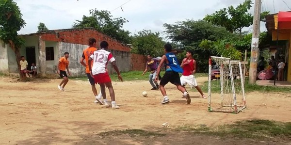 Las 21 reglas del fútbol callejero que nadie olvida