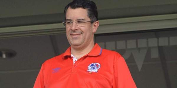 ¿A qué se dedican los principales empresarios y directivos del fútbol de Honduras?