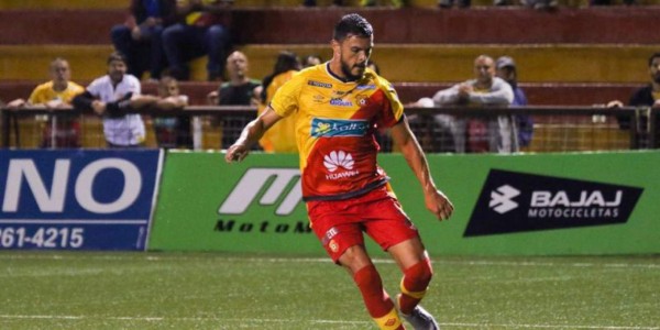 Rumores y fichajes: Mundialista tico interesa a grandes equipos debido a su buen momento en segunda división