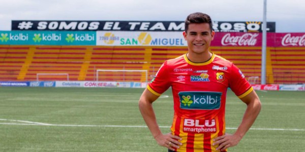 Rumores y fichajes: Mundialista tico interesa a grandes equipos debido a su buen momento en segunda división