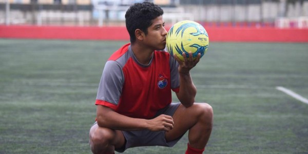 RUMORES Y FICHAJES: Futbolista tico regresa tras su paso por México y Discua cambia de equipo