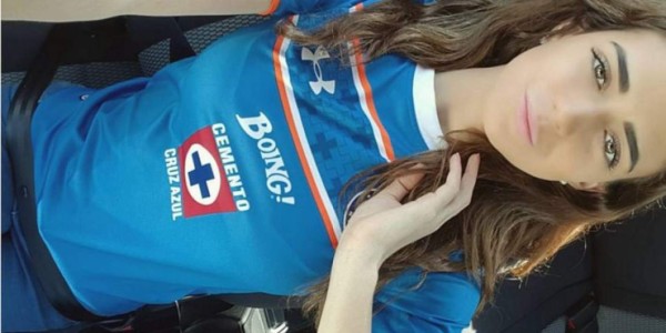 Mariana Velázquez, la presentadora seguidora del Cruz Azul y el Barcelona Mariana Velázquezylt;/