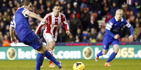 Everton amarga al Stoke City en el último minuto