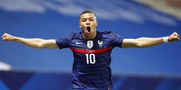 Wenger dijo que Mbappé no sería el futbolista que es si hubiera nacido en Camerún.