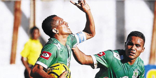 Williams Reyes, el hondureño que conquista El Salvador