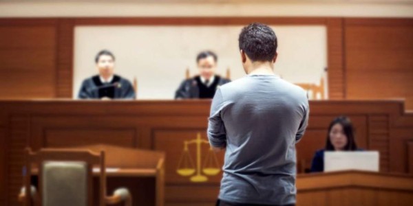 Cristiano Ronaldo está indignado con su compañero que embarazó a una modelo y luego la dejó por estar casado