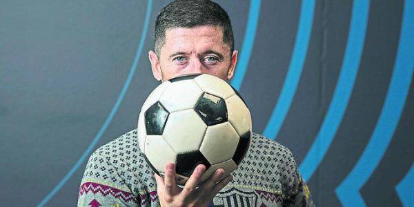 Lewandowski se destapa: Qué pasó en el cruce con Messi, la Europa League y revela si jugará otro Mundial