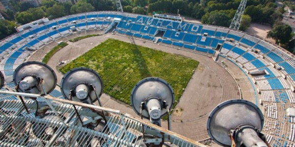 ¡Con uno de Honduras! Grandes estadios que fueron abandonados