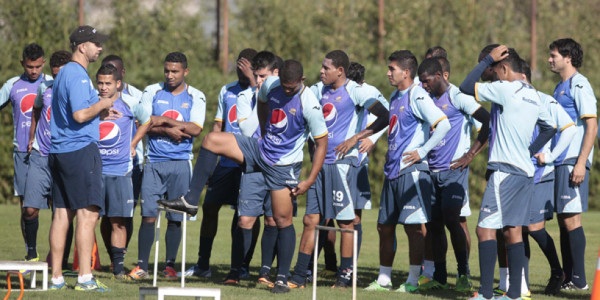 Motagua viaja rumbo a La Ceiba para enfrentar al Vida