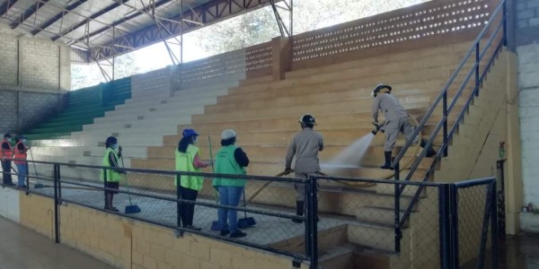 Coronavirus: Tegucigalpa se alista para lo peor y comienza a equipar el Polideportivo de la UNAH