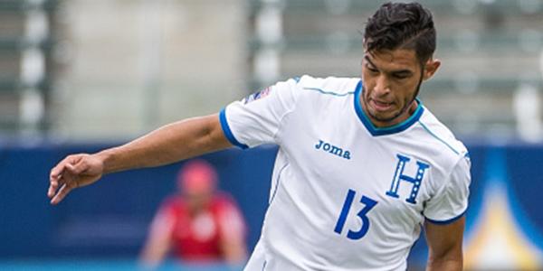 ¿Lo recuerdan? Darwin Espinal, el hondureño que fue convocado por Jorge Luis Pinto, reaparece ¡siete años después y siendo figura de su equipo!