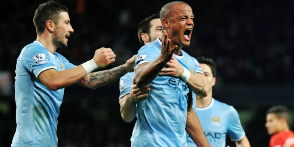 Manchester City vence al Liverpool y presiona al Arsenal