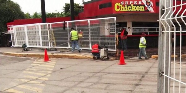 ¡Blindados! Negocios en Honduras se preparan y protegen ante una posible ola de saqueos tras las elecciones&nbsp;&nbsp;