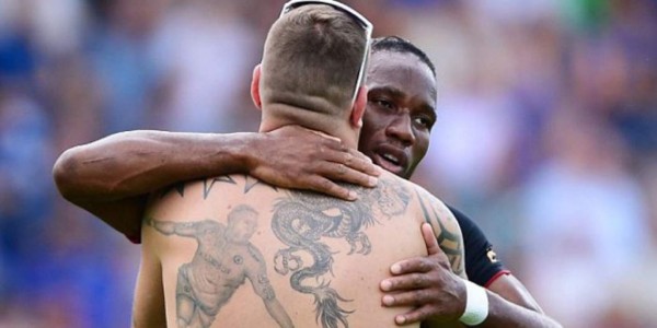 INCREÍBLE: Ellos son los aficionados que plasmaron a sus ídolos en su piel