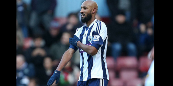 Anelka recibiría cinco juegos de suspensión en Inglaterra