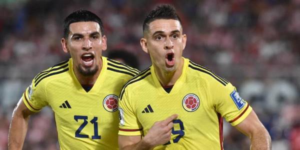Colombia y Paraguay han jugado 11 veces por Copa América, con cinco triunfos por bando y un empate.