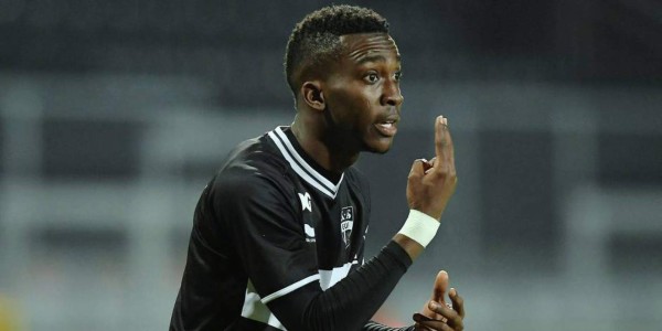 RUMORES Y FICHAJES: Barca tendría sustituto a Luis Enrique y Valencia le roba perla al Madrid