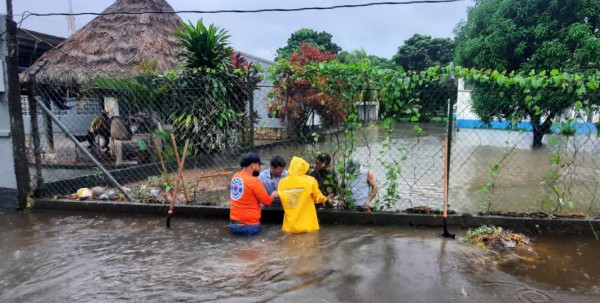 Huracán ETA: Comienzan a evacuar personas en zonas de alto riesgo en Honduras