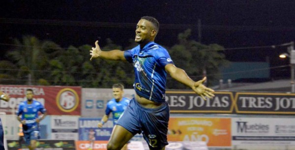 ¡'Ro-Ro' busca revalidar! Delanteros extranjeros buscan dejar a los ticos sin título de goleo