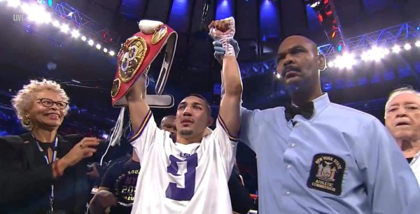 En fotos: Así noqueó el hondureño Teófimo López a Richard Commey