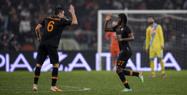 AS Roma pega primero en semifinal ante el Nápoli