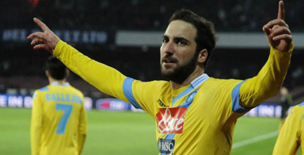 VIDEO: Gol de Higuaín mete al Nápoli en semifinales de Copa Italia