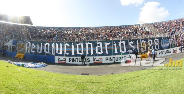 ¡Llenazo! Motagua celebra su Copa 15 con el Nacional a reventar