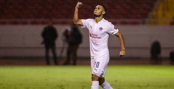 Alex López, a una nueva batalla contra Olimpia, el equipo de sus amores y al que ya eliminó en la Concacaf League