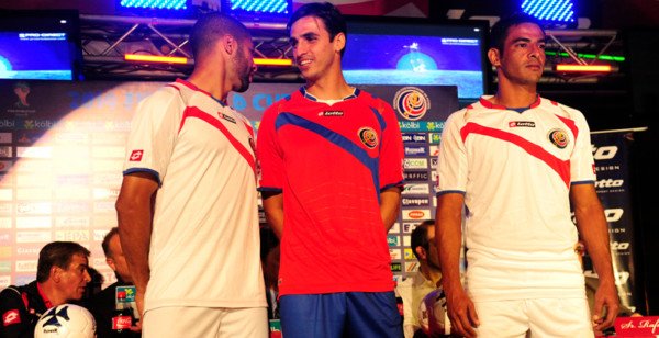 Crean sitio web solicitando cambio del uniforme de Costa Rica