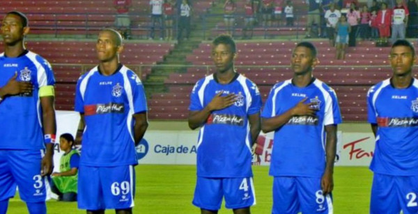 Árabe Unido ya piensa en el duelo ante Alajuelense
