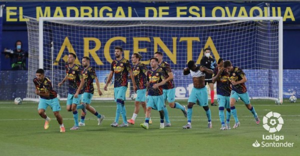 Messi vuelve a sonreír, golazo de Griezmann y Ansu Fati hace historia en el Barcelona