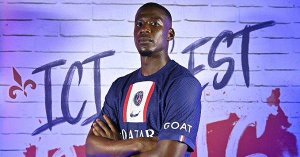 Mukiele espera consolidarse en el PSG durante la próxima temporada.