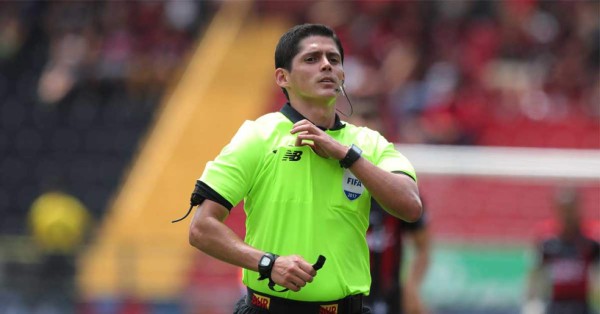 Los árbitros destacados del área que bien podrían pitar la final Motagua-Olimpia