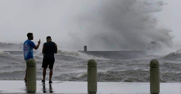 Devastadoras imágenes del paso del huracán Ida en New Orleans y todo el estado de Luisiana