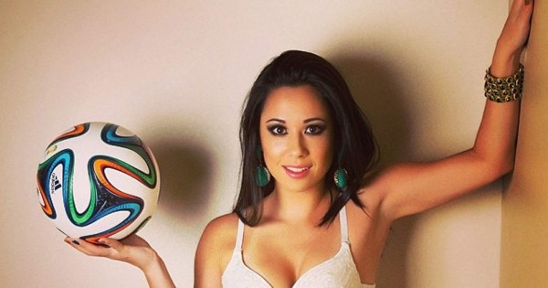 Raquel Benetti, la sensual brasileña que se luce en freestyle