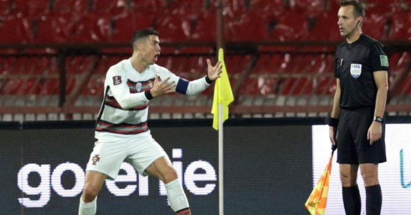 El escándalo de Cristiano Ronaldo tras el gol anulado: Feo gesto y revelan las palabras que dijo&nbsp;&nbsp;