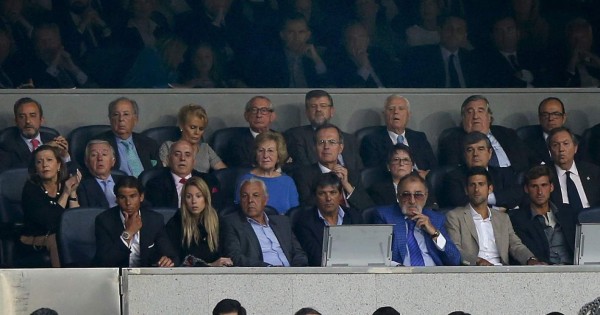 El espectacular apoyo del madridismo a su equipo en el Bernabéu