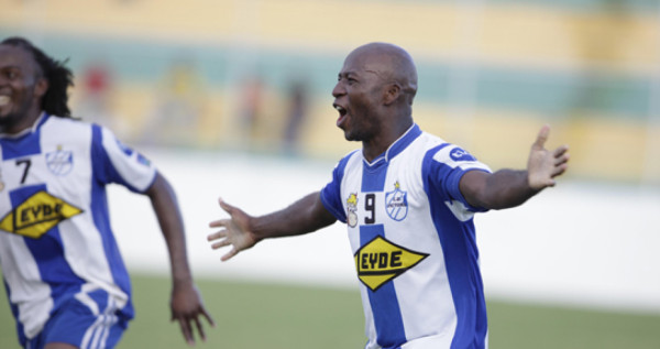 Saúl Martínez hace más líder al Victoria