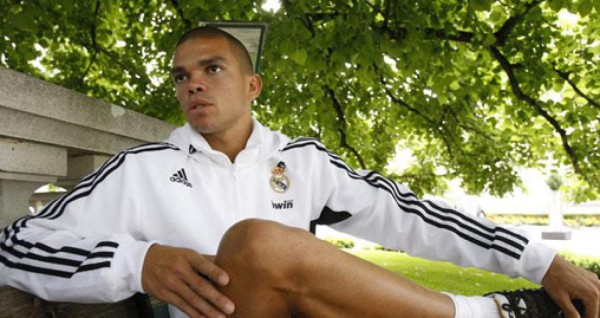 Uno más: Los futbolistas que fueron víctimas de robo mientras jugaban