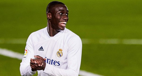 Zidane confirmó una nueva baja: El 11 del Real Madrid para ganar al Barcelona y poner a arder la liga española