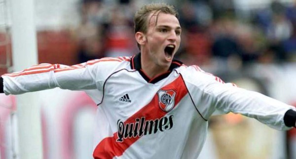 Las grandes figuras de Boca y River que jugaron en el Real Madrid y no recuerdas