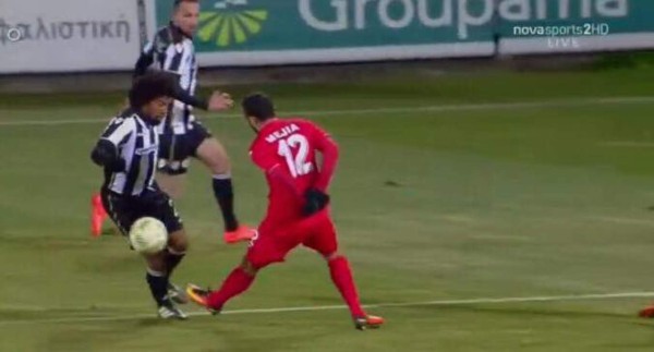 Los 'curiosos' números de camiseta que usan los legionarios hondureños