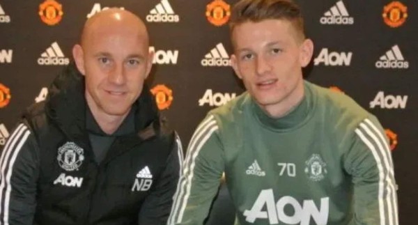 Admirable: Max Taylor fue convocado con el Manchester United luego de superar un cáncer testicular
