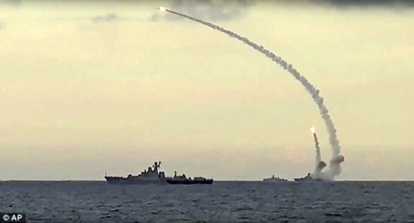 Los mensajes escritos por bombarderos rusos a los terroristas