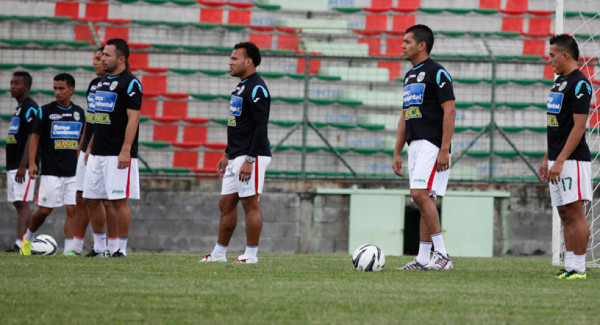 Marathón presenta a Amado y a Alfredo