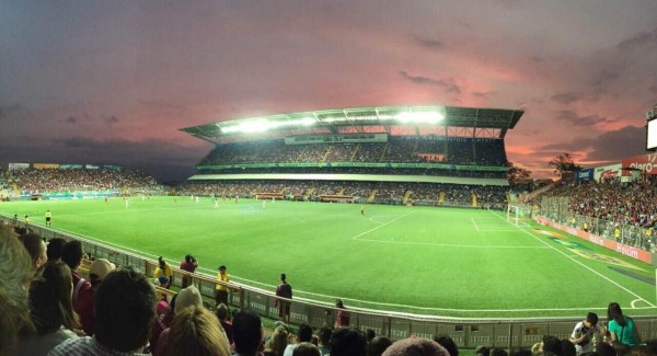 Las difíciles canchas que Motagua y Olimpia pueden visitar en Liga Concacaf